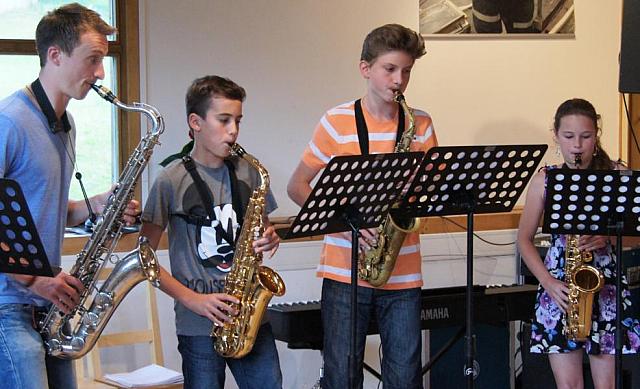 saX ra